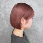 ピンクベージュ