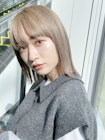 外ハネボブ/ロブ/ホワイトベージュ/ベージュカラー/ブリーチあり
