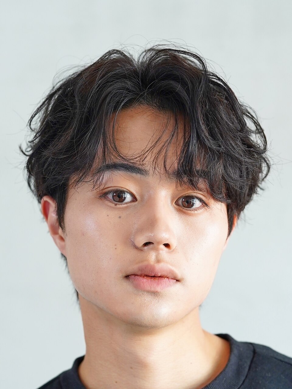渋谷緩めシャドウパーマスパイラルパーマセンターパートウルフ
