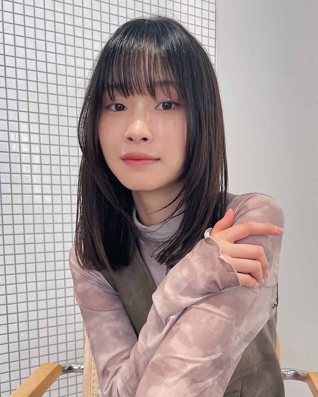 フェイスレイヤー/レイヤーカットミディアム/ハッシュカット