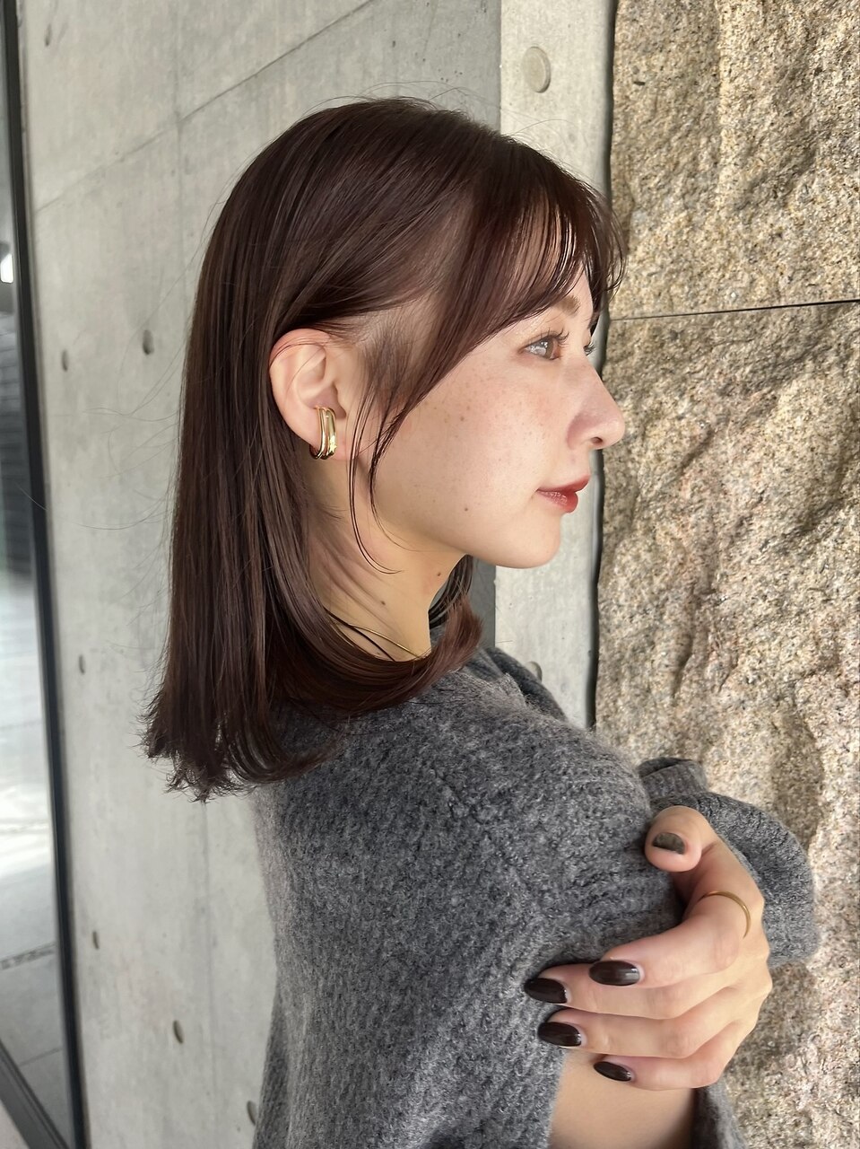 小顔似合わせカットフェミニンメルティカラーウェーブミディアム