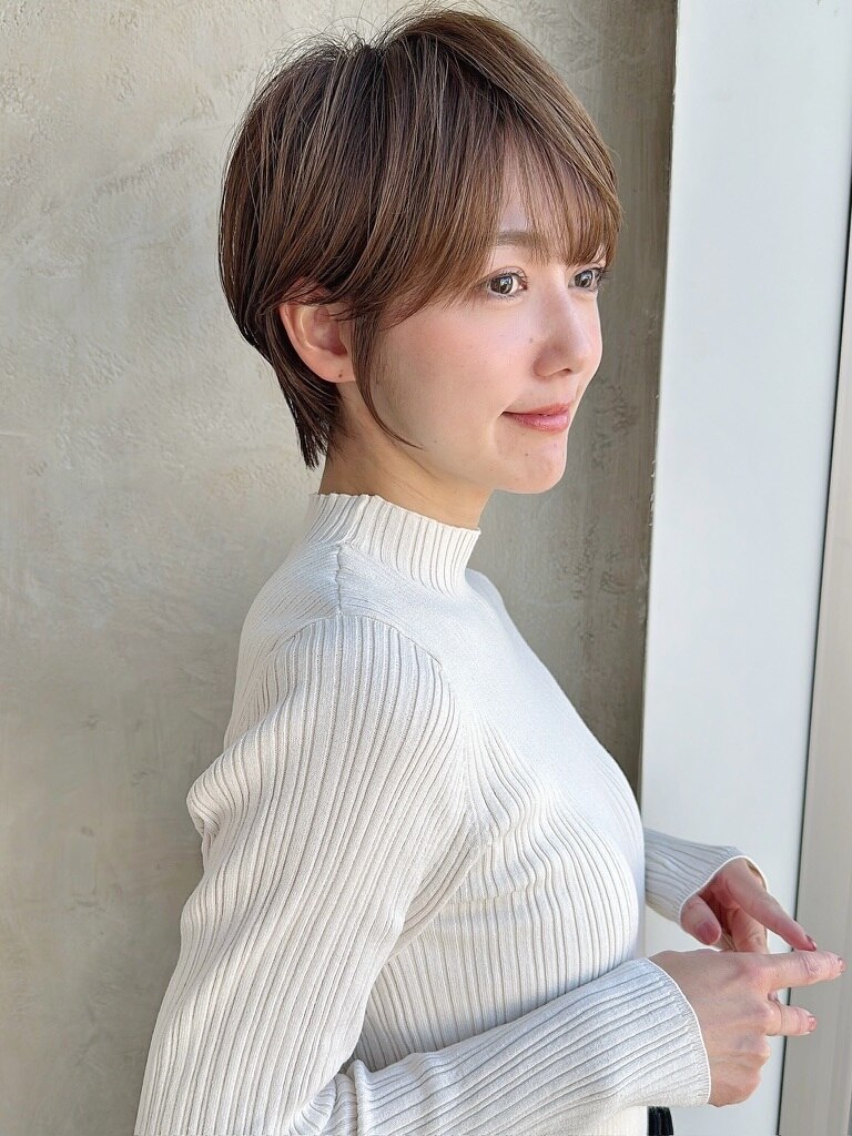 似合わせ ショート ボブ 30代 40代 小顔 新宿 ひし形 前上がり