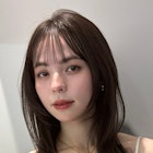 ミディアムレイヤーカット_メルティカラー似合わせカット