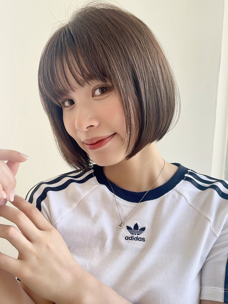 20代30代40代 ボブ 切りっぱなし 内巻きショート 