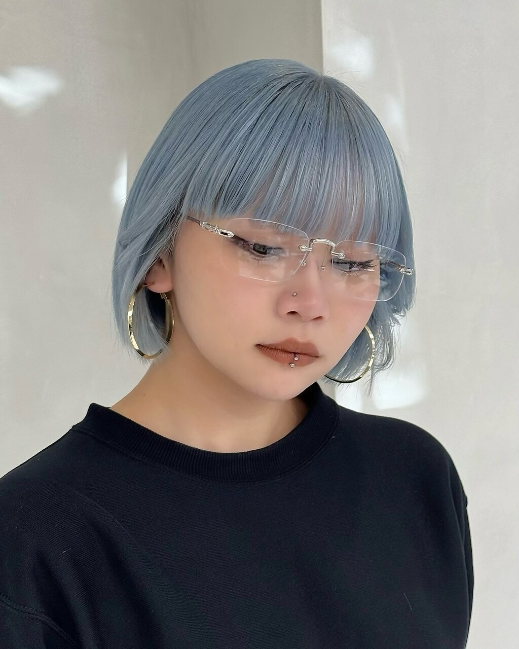 ペールブルー