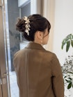 艶感ある高めお団子ヘアアレンジ