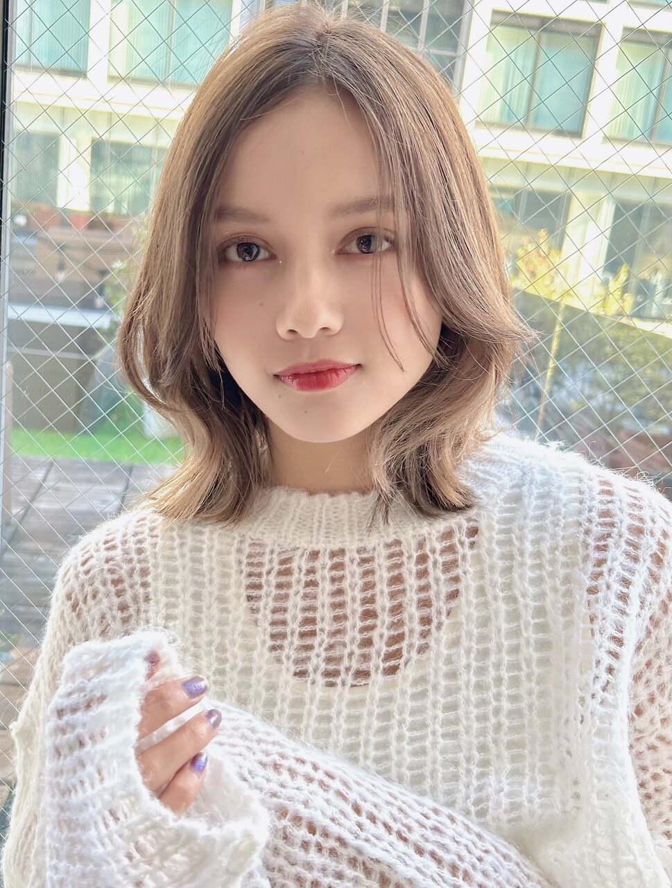 くびれボブブリーチなしミルクティーベージュ根本パーマ