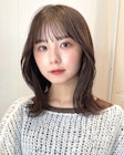 外ハネくびれミディアム 束感バング レイヤー