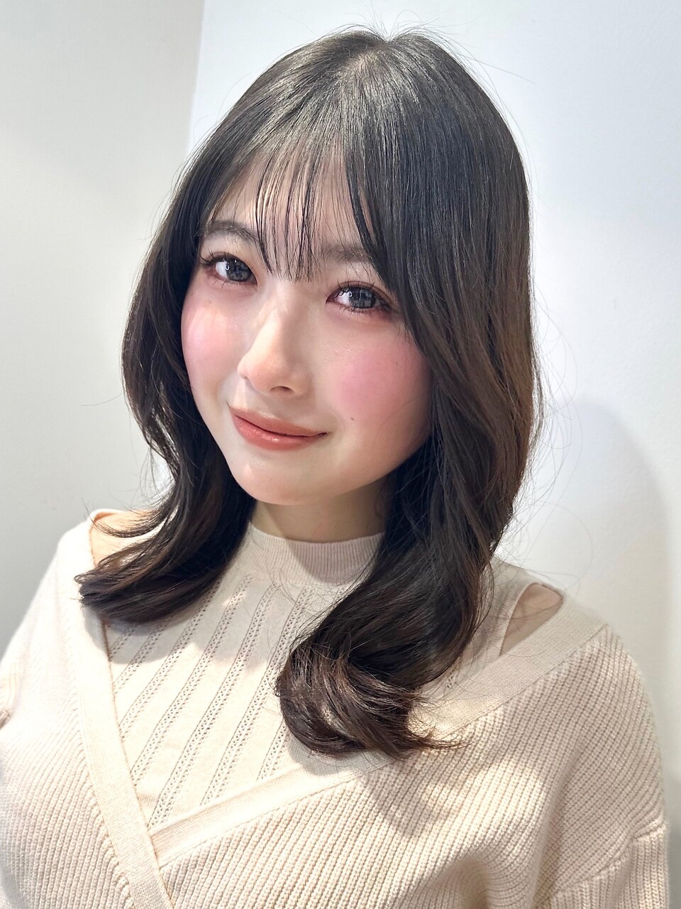 山村/小顔くびれヘア/外ハネミディアムヘア/ストカールボブ銀座