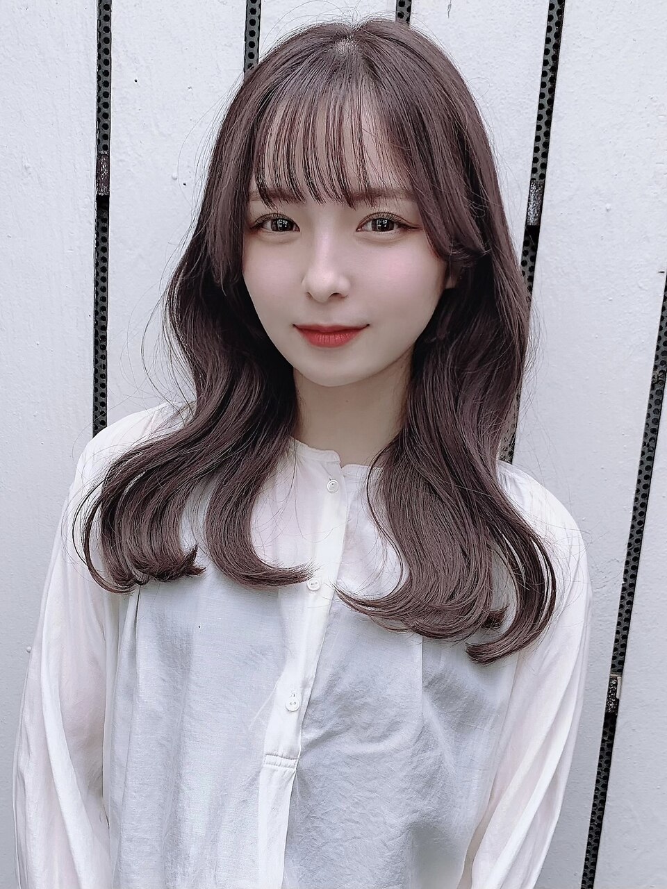 CHELL_韓国くびれヘアに顔周りカットを入れたヨシンモリヘア