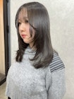 レイヤーカット×グレージュ