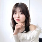 薄め前髪顔まわりレイヤーシースルーぱっつん前髪おくれ毛