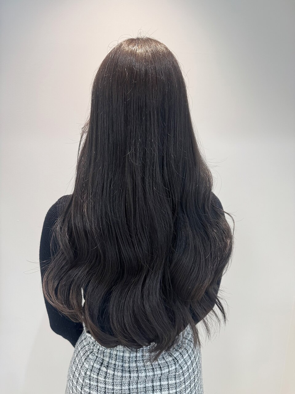 色気を纏うツヤ感ダークグレージュ韓国風ヘア網紅ヘア横浜