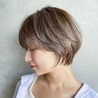 美髪ホワイトブロンドショートボブ_58595