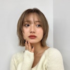 顔まわりレイヤーボブパーマグレーベージュ
