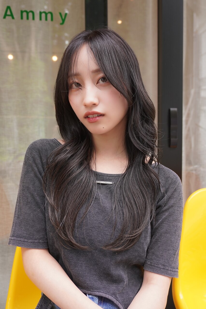 透け感抜群！シアーグレージュ×ハイレイヤースタイル！