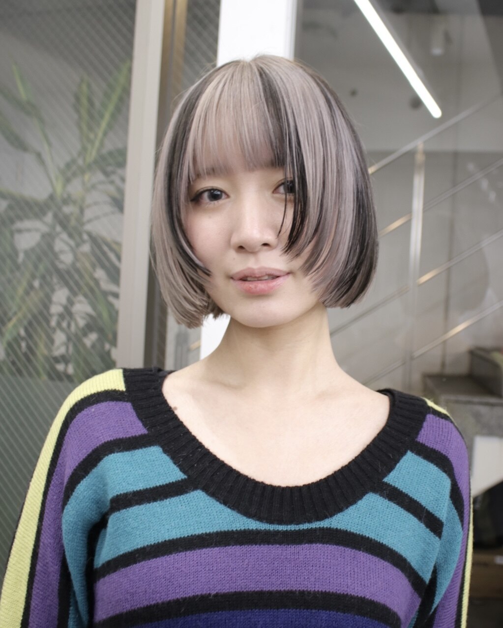 ミニボブカットフェイスレイヤーリップレイヤーハイトーンカラー