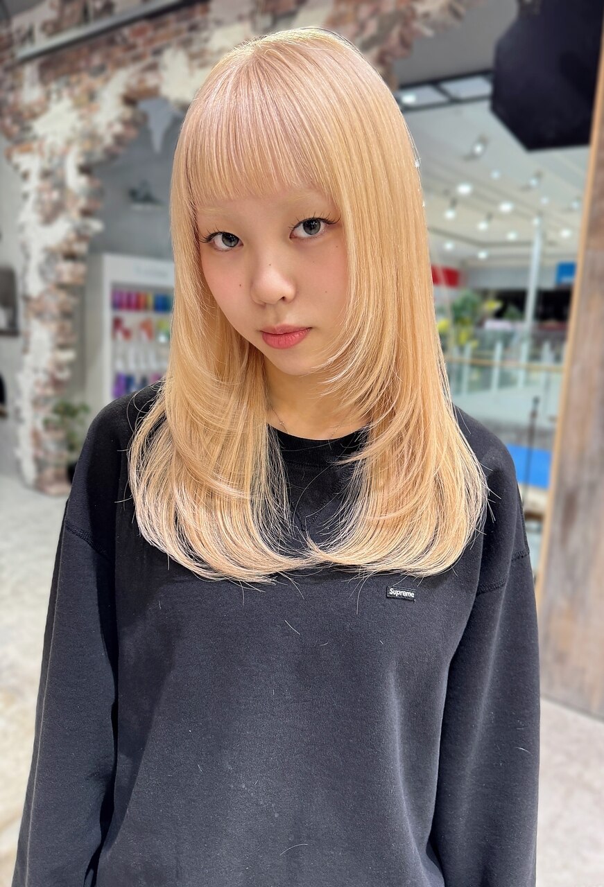 韓国アイドル風 プラチナブロンド