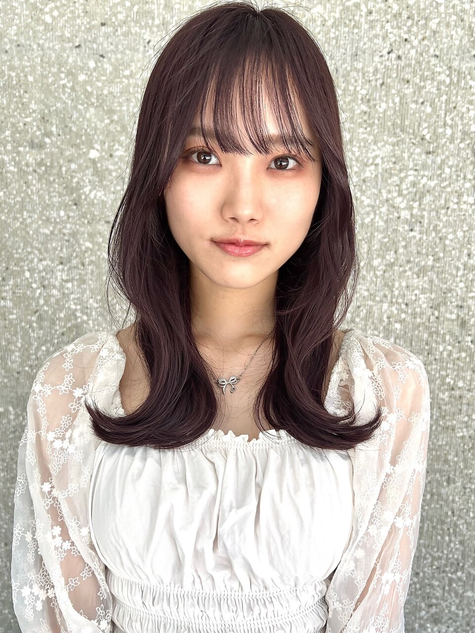 ミディアムレイヤーくびれヘアラベンダーブラウンピンクヘア銀座