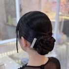 結婚式 二次会 お呼ばれ アップスタイル×ビジューピン