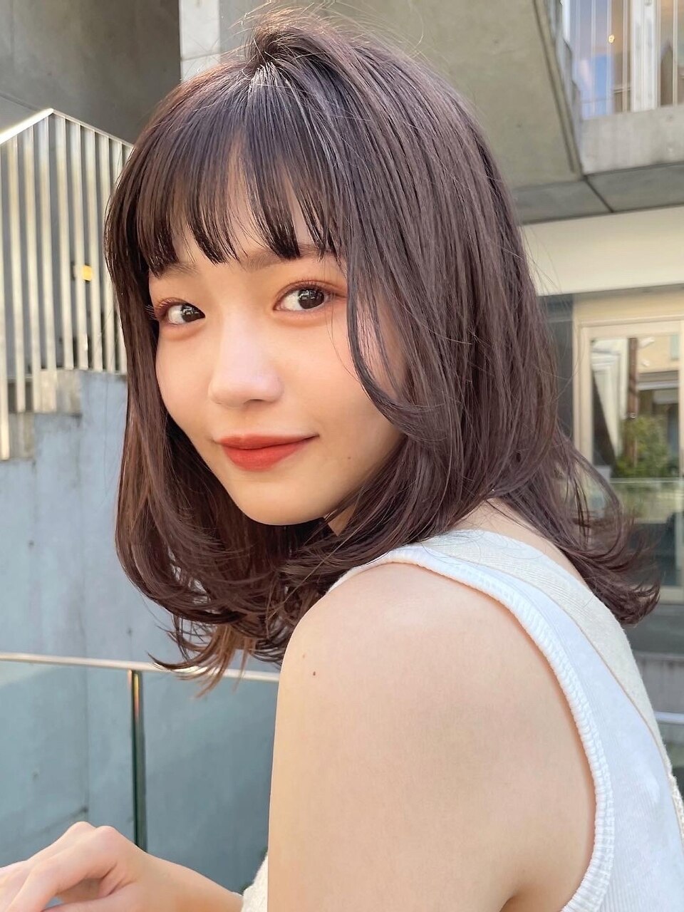 ふんわりミディアムイメチェン美髪サイドバング大人ボブ