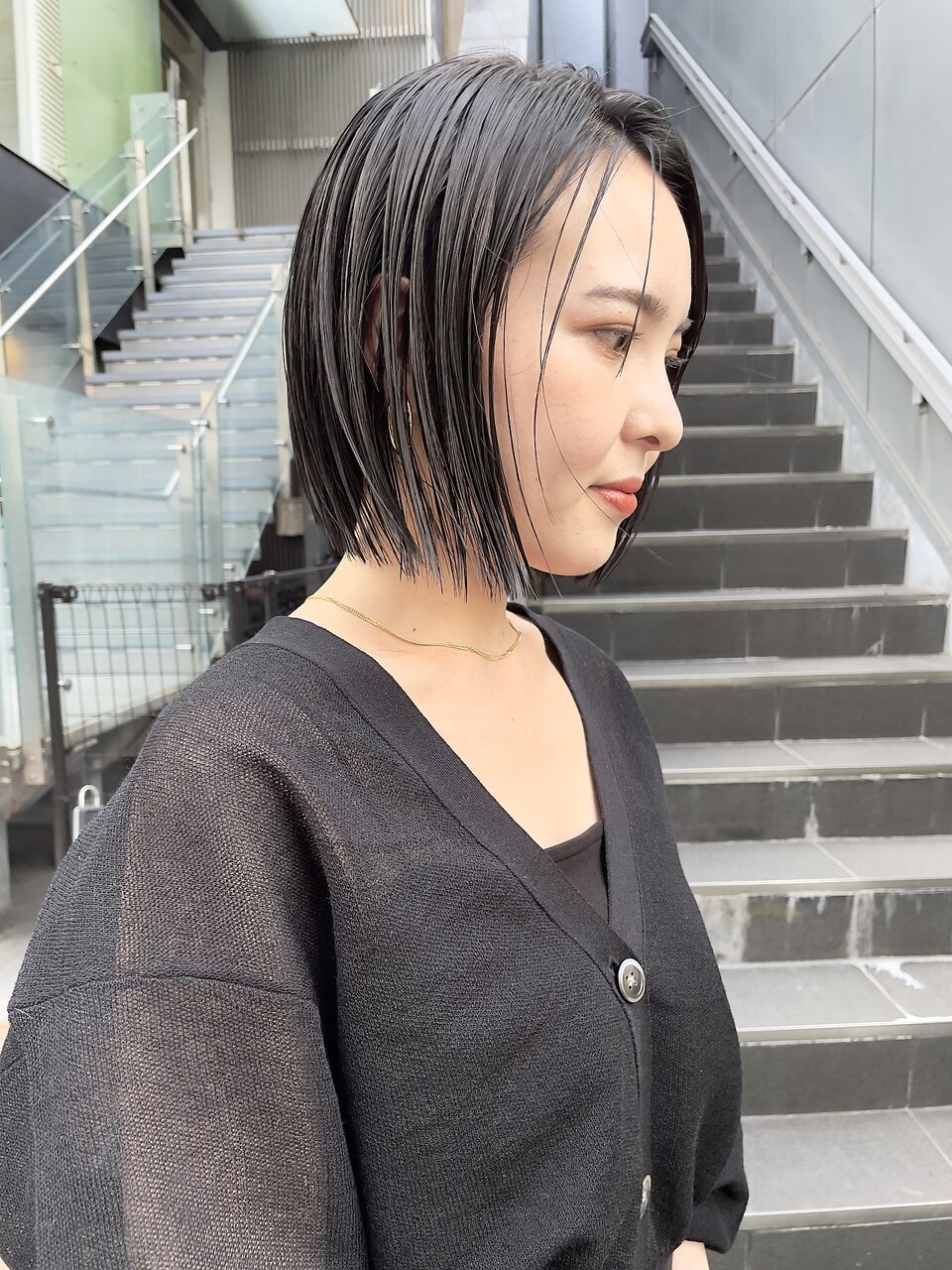 NUDE顔周りレイヤーボブ ミニボブ切りっぱなしボブ レイヤーボブ