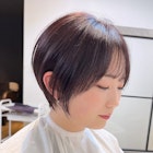 "横浜日本大通り"『落ち着いた都会の色を纏う大人洗練スタイル