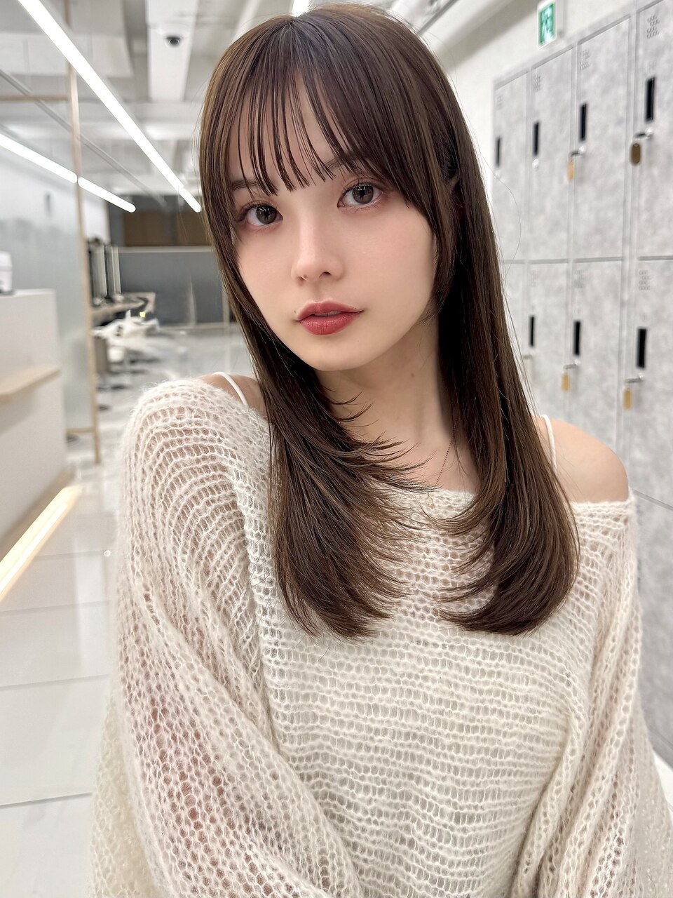 顔まわりレイヤーカット姫カットレイヤーオリーブベージュ吉祥寺