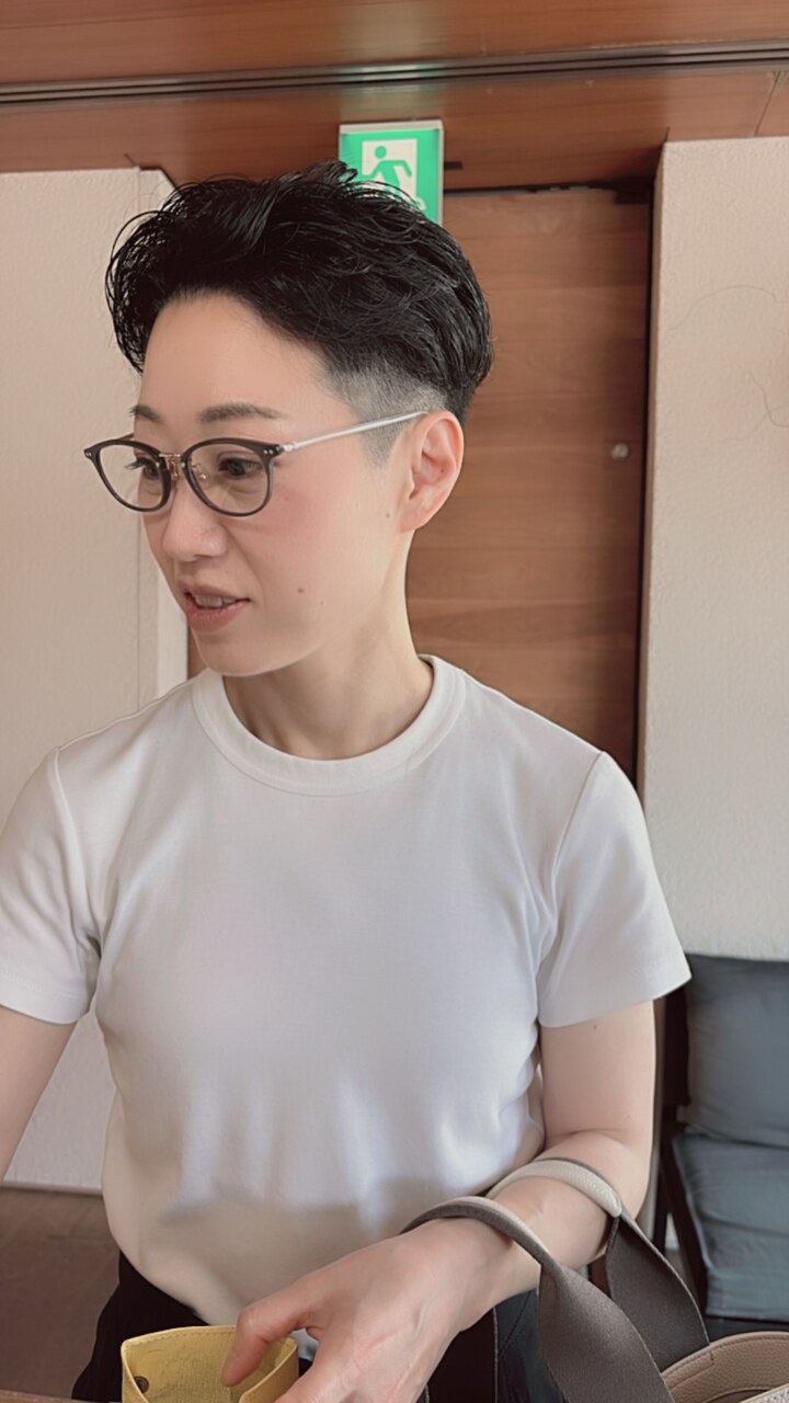 かりあげ女子のベリーショート