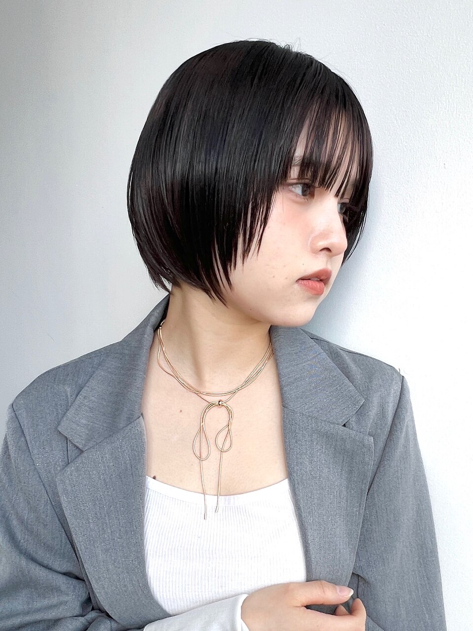 大人ミニボブフェイスレイヤー前髪あり暗髪丸顔K20250623