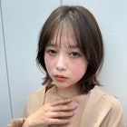 ミニレイヤーカット顔周りカットオリーブブラウン韓国ミディアム