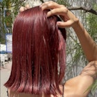 暖色カラーボルドーカラーワインレッド赤髪ダブルカラー