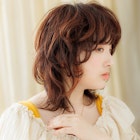 イヤリングカラーミディアムウルフイメチェンクラゲヘアーX大宮