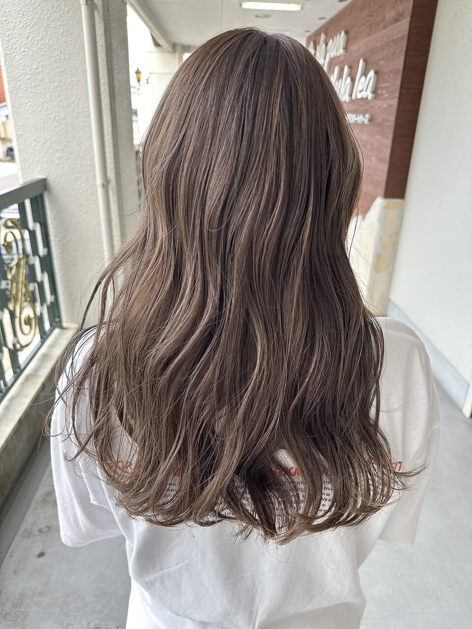 アッシュベージュ×透明感