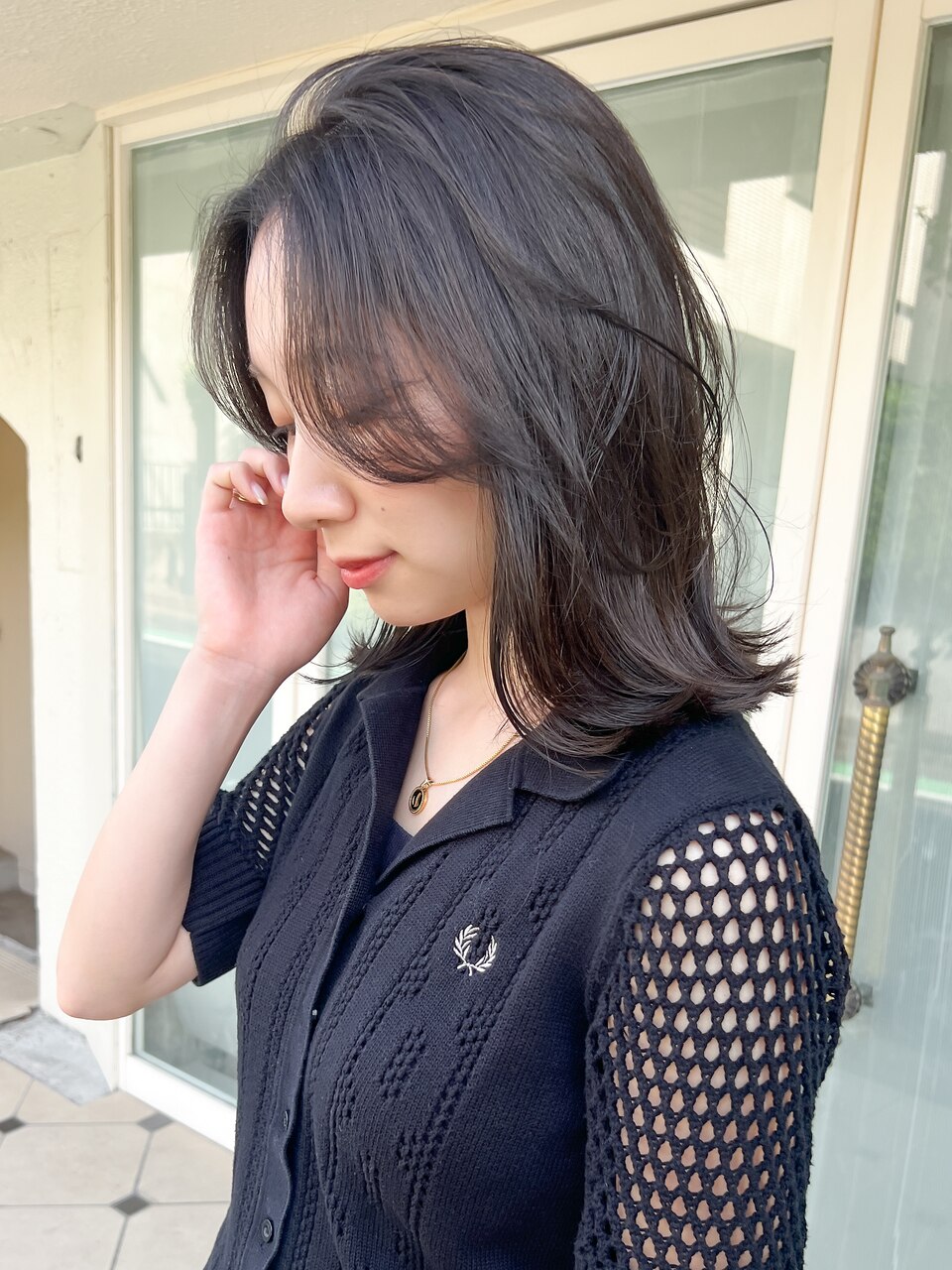 ミディアム　レイヤー　顔周りレイヤー　グレージュ　表参道