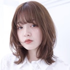 顔周りがポイント!王道ひし形美人スタイル