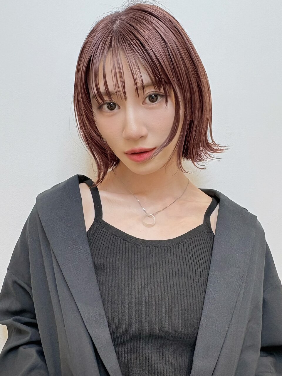 ピンクアッシュフェイスレイヤーボブ似合わせ小顔t710