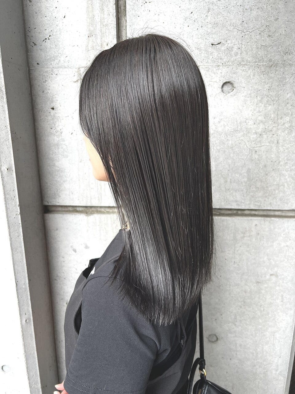 【アイスグレージュ】