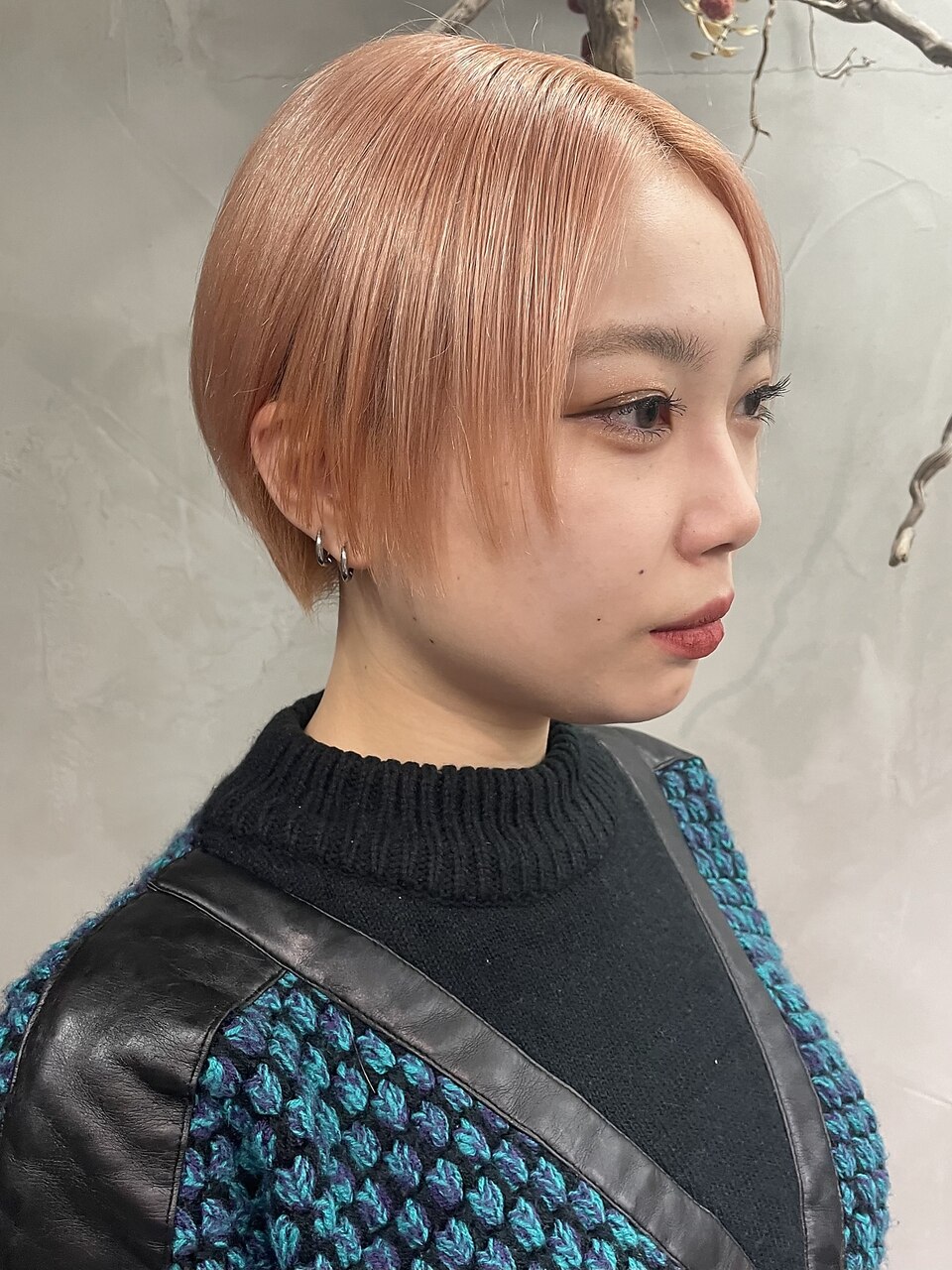 ハンサムショート × サーモンピンク × ダブルカラー ブリーチ