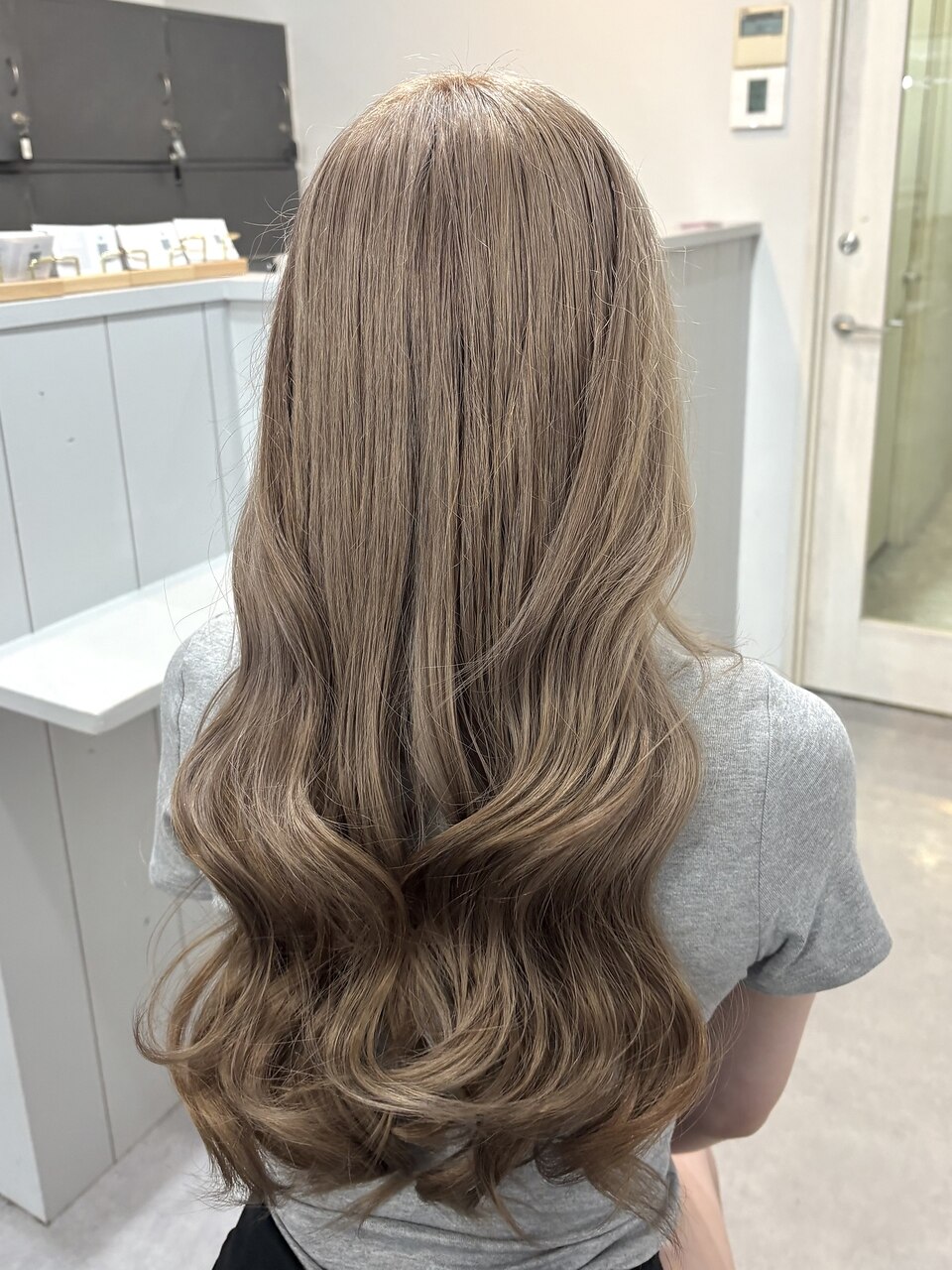 【透明感ミルクティーベージュ】SAKI