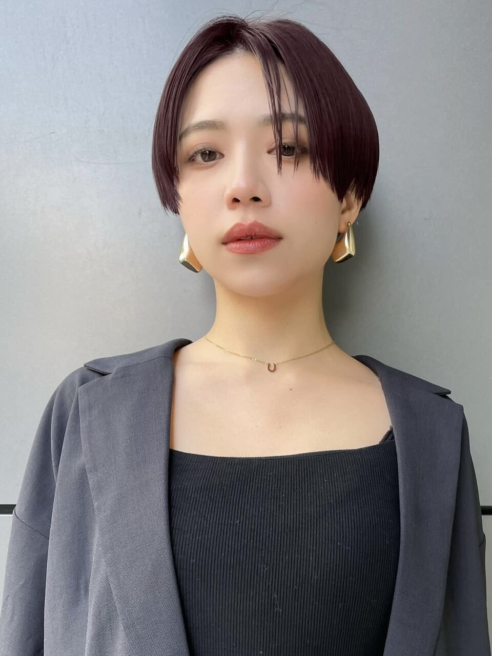 ハンサムショート ワインレッド 刈り上げ ショートボブ A0725