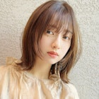 おしゃれな小顔ヘアでモテ確実!今っぽくびれミディ