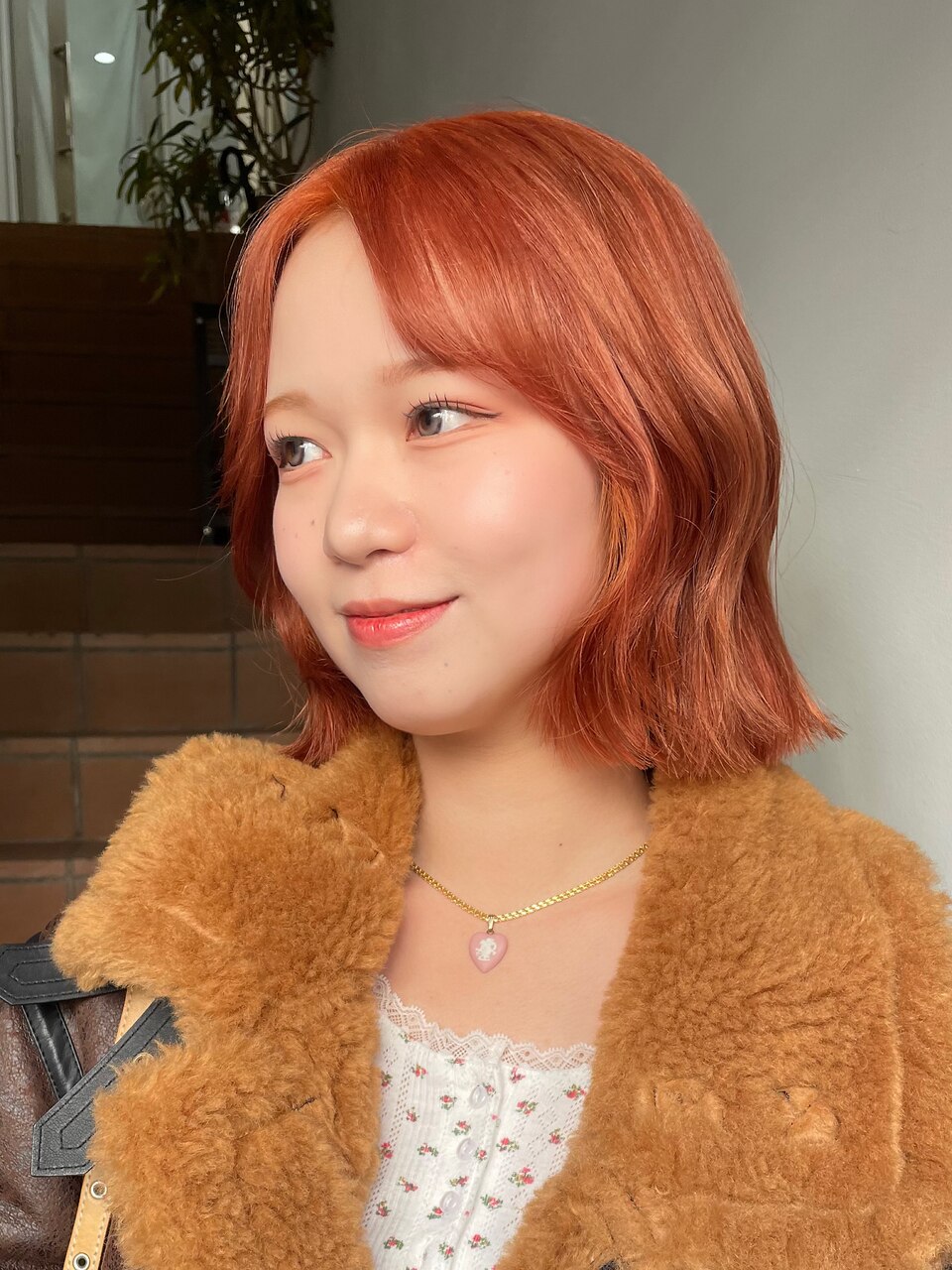 ダメージレスなブリーチカラーで作るオレンジカラー