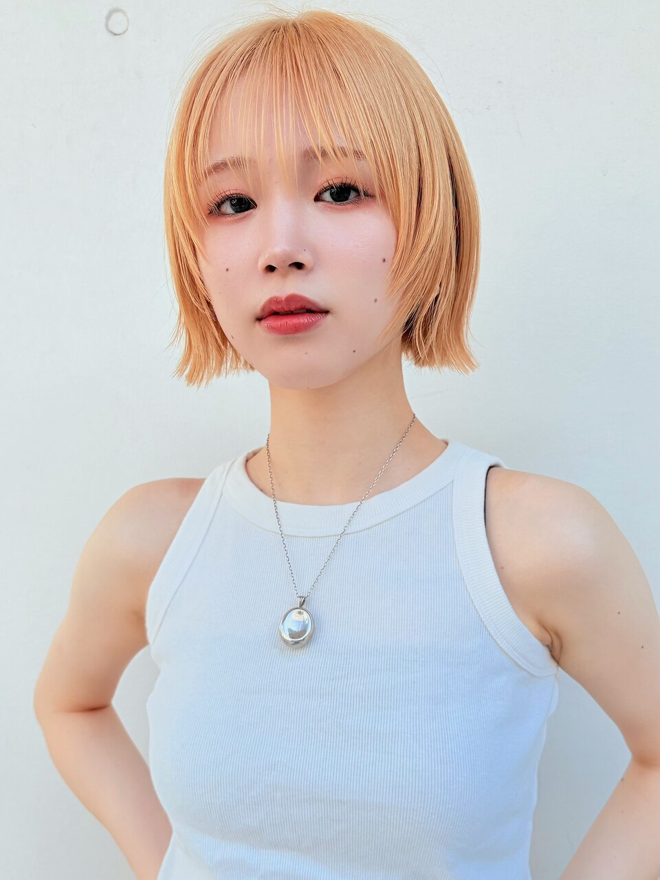 ハイトーン似合わせショート フェイスレイヤー耳掛けショートt85