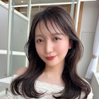 シースルバングと繋がるサイドバングが可愛いくびれレイヤー