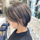 大人ショート/ショートボブ/白髪ぼかしハイライト/武蔵小杉