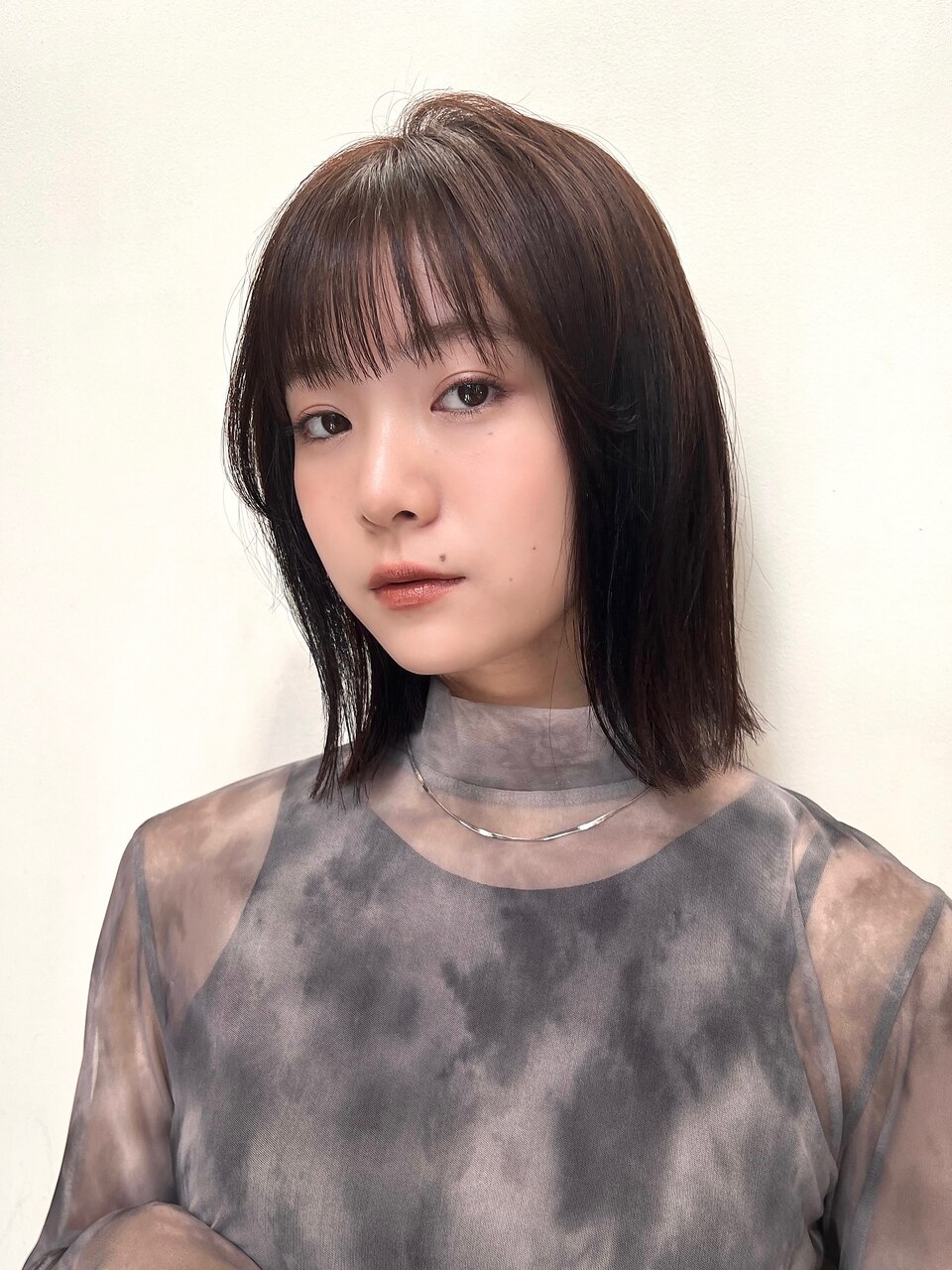 20・30代人気No.1◎大人の抜け感ミディ×透けバング