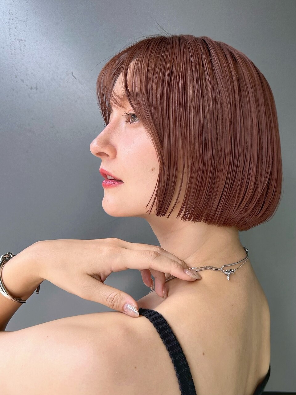 ぱっつんボブ ミニボブ シースルーバング 切りっぱなしボブA0907