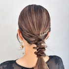 顔周りレイヤーロングおくれ毛韓国ヘア_ba537942