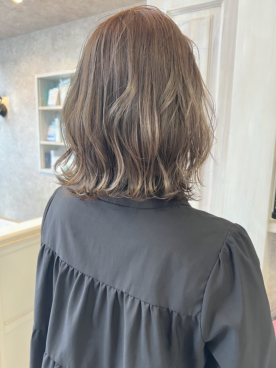 福山市美容室Caaryミディアムボブ秋ヘアカーキベージュカラー